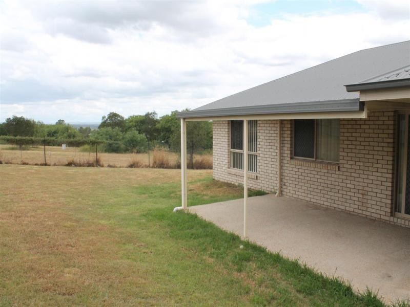 18 Claydon Place, Rosewood QLD 4340