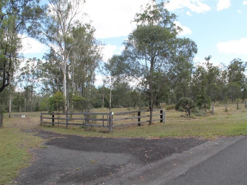 65 James Rd, Pine Mountain QLD 4306