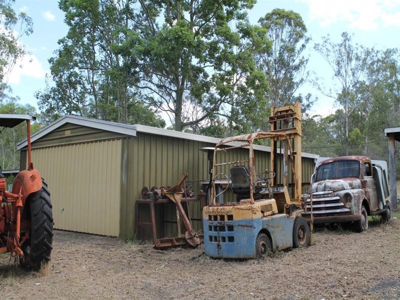 65 James Rd, Pine Mountain QLD 4306