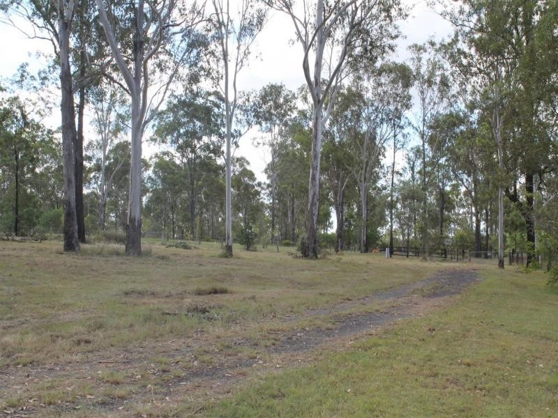 65 James Rd, Pine Mountain QLD 4306