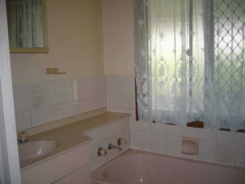 22A Reif Street, Flinders View QLD 4305