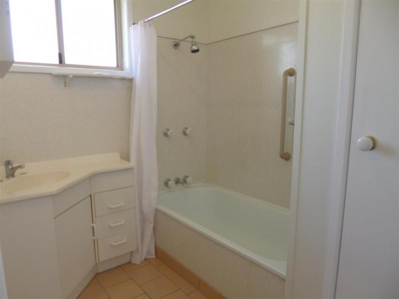 18 Kingsley Street, Walloon QLD 4306