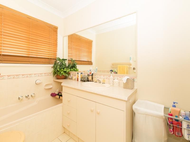 10 Gila Place, Springfield QLD 4300