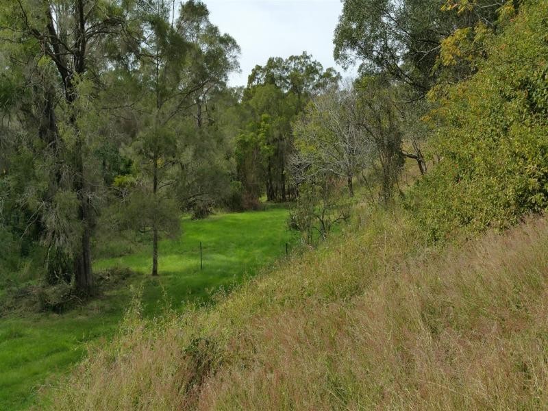 722 Riverside Drive, Pine Mountain QLD 4306