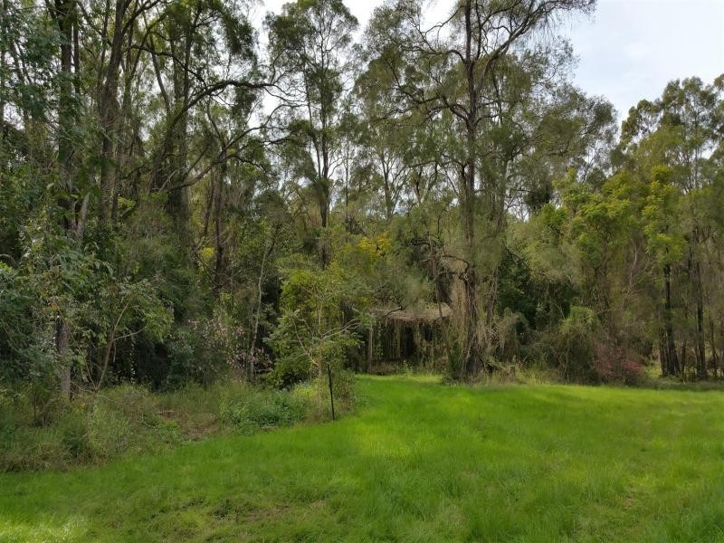 722 Riverside Drive, Pine Mountain QLD 4306