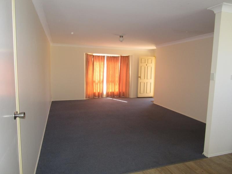 5 Dellvene Cres, Rosewood QLD 4340