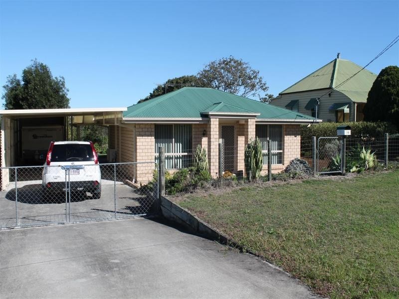 38 Lawrence St, Marburg QLD 4346