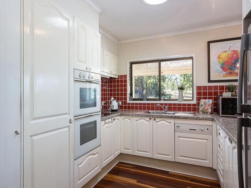 113 Phillip Crescent, Barellan Point QLD 4306