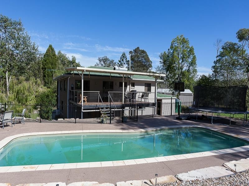 113 Phillip Crescent, Barellan Point QLD 4306