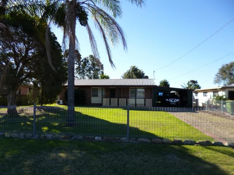 33 Bell Street, Walloon QLD 4306