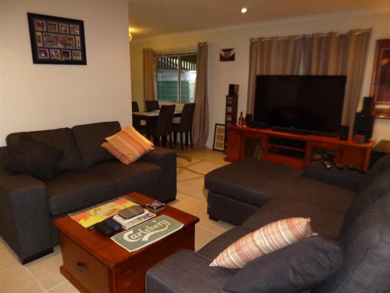 33 Bell Street, Walloon QLD 4306