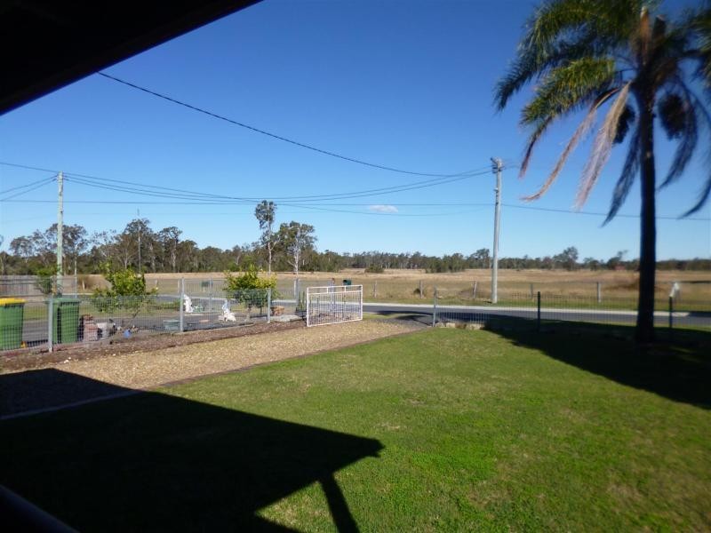 33 Bell Street, Walloon QLD 4306