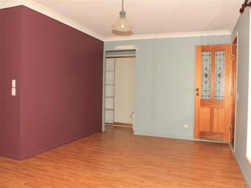 6 Flame Tree Court, Walloon QLD 4306