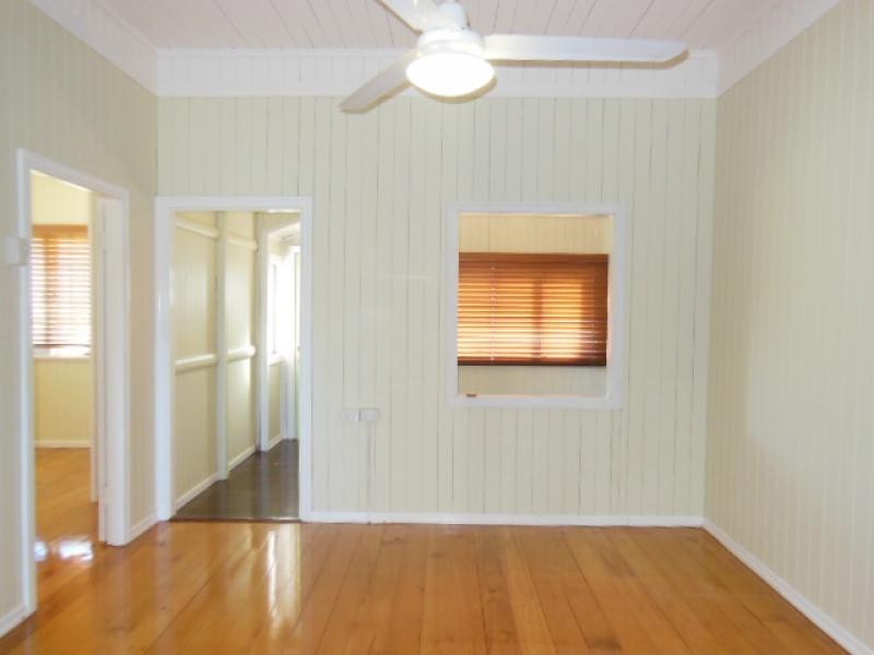 6 Walloon Road, Rosewood QLD 4340