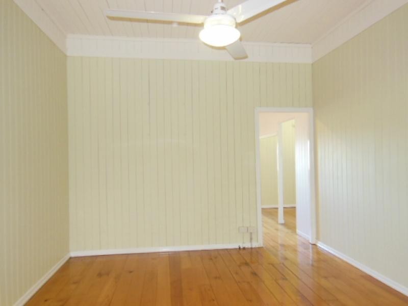 6 Walloon Road, Rosewood QLD 4340