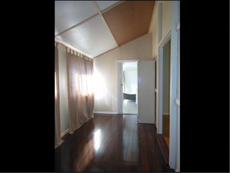 6 Walloon Road, Rosewood QLD 4340