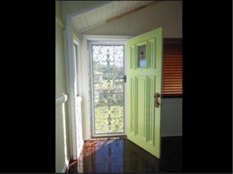 6 Walloon Road, Rosewood QLD 4340