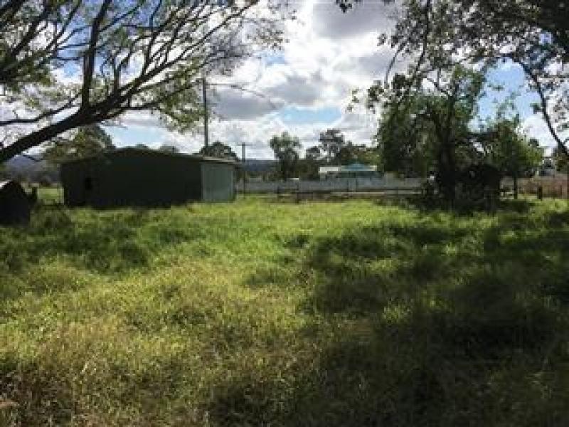 19 Gipps Street, Calvert QLD 4340