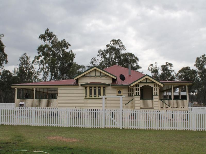 439 Haigslea-Amberley Rd, Walloon QLD 4306