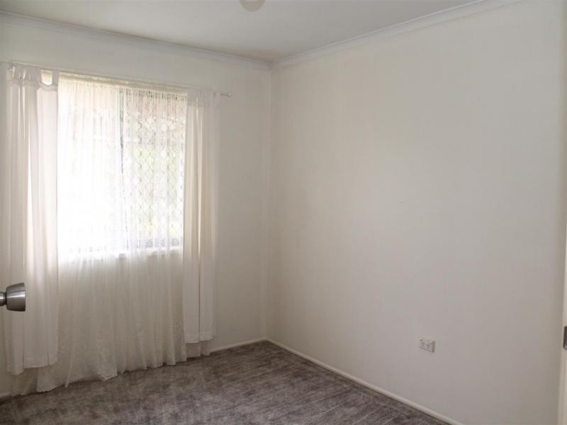 6 Bell Street, Walloon QLD 4306