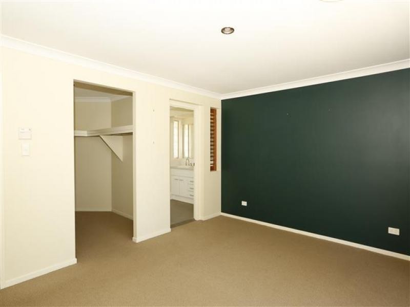 12 R. Faulkners Rd, Thagoona QLD 4306