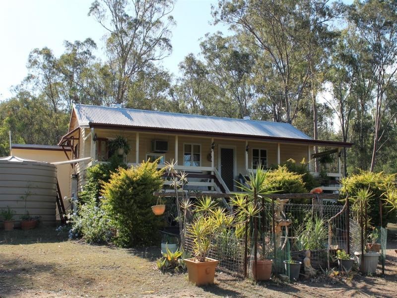81 Long Gully Road, Summerholm QLD 4341