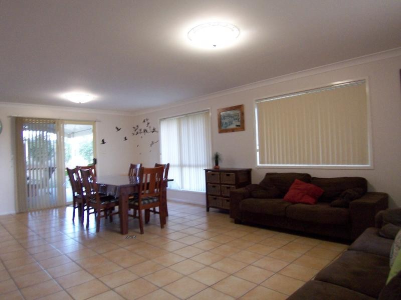 15 Ruby Cres, Willowbank QLD 4306