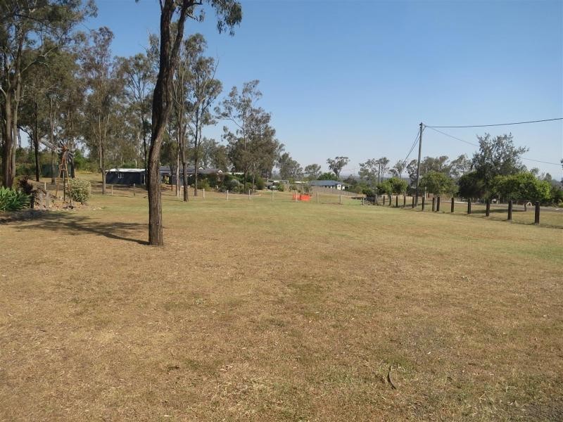 15 Ruby Cres, Willowbank QLD 4306