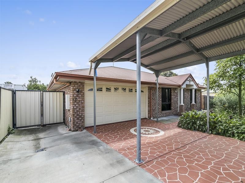 27 Dellvene Crescent, Rosewood QLD 4340