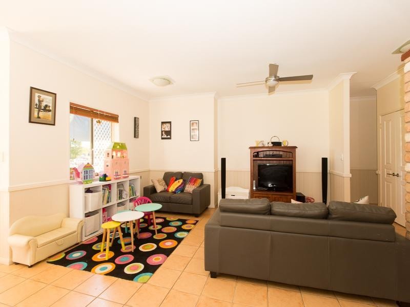 22 Ashleigh Court, Walloon QLD 4306