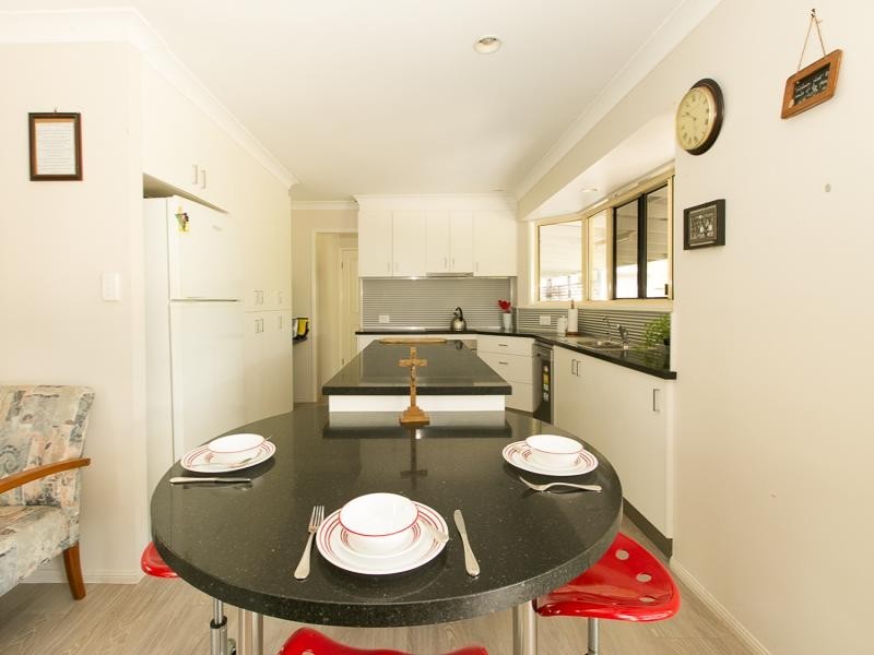 48 James Rd, Pine Mountain QLD 4306