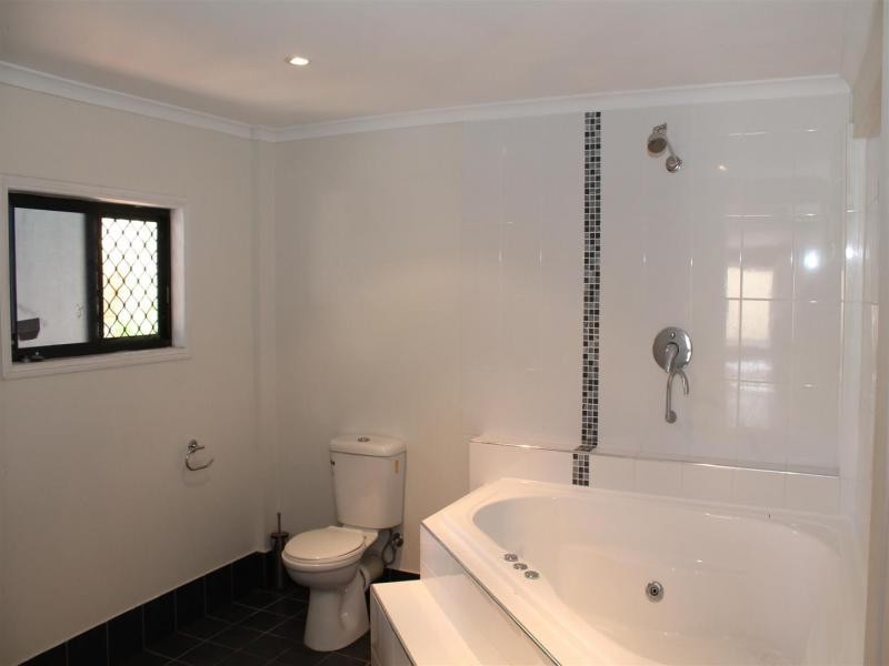 14 Ahearn St, Rosewood QLD 4340