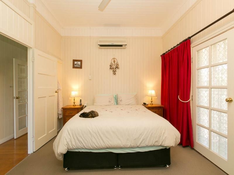 54 Albert St, Rosewood QLD 4340