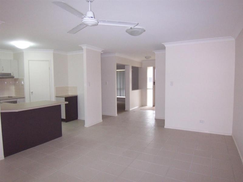 10 Claydon Pl, Rosewood QLD 4340