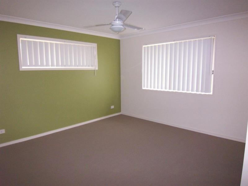 10 Claydon Pl, Rosewood QLD 4340