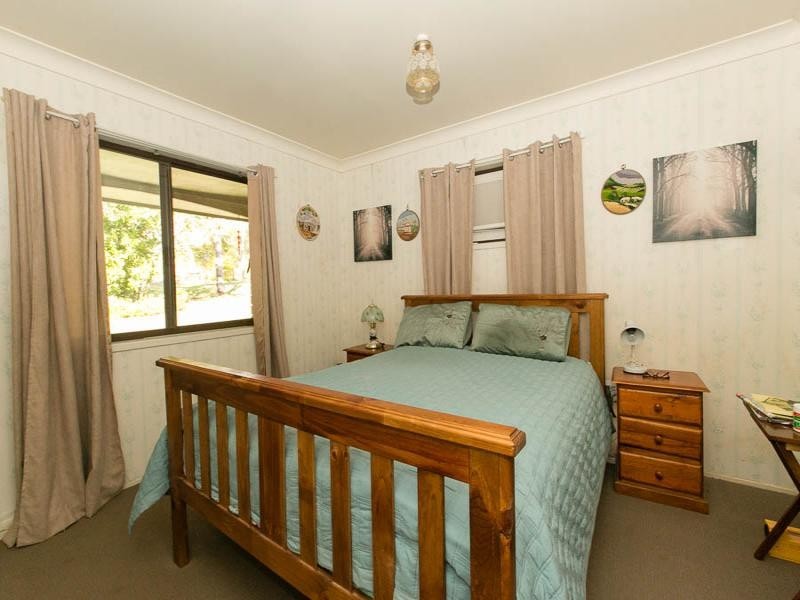 65 Cob Ln, Ebenezer QLD 4340