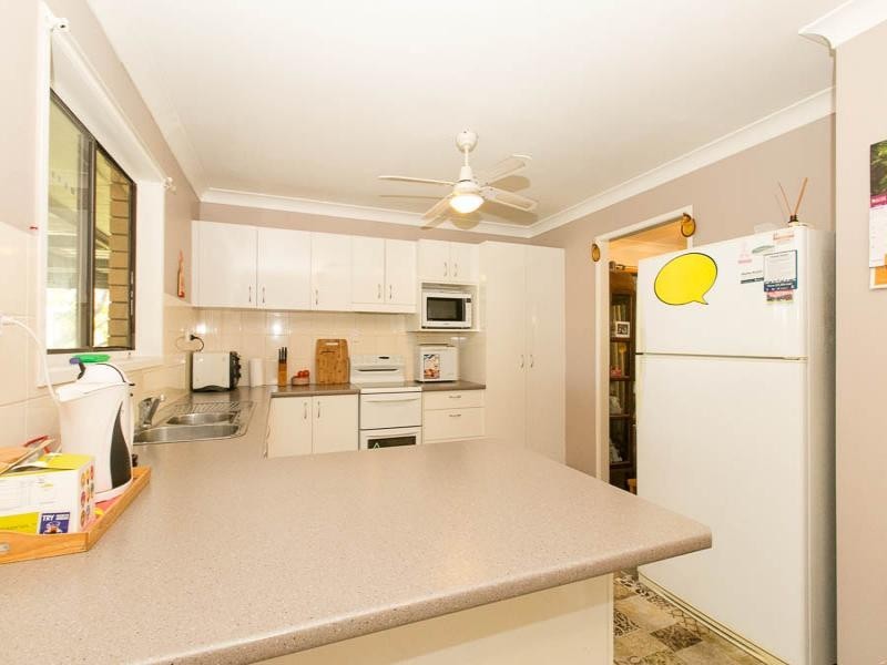 65 Cob Ln, Ebenezer QLD 4340