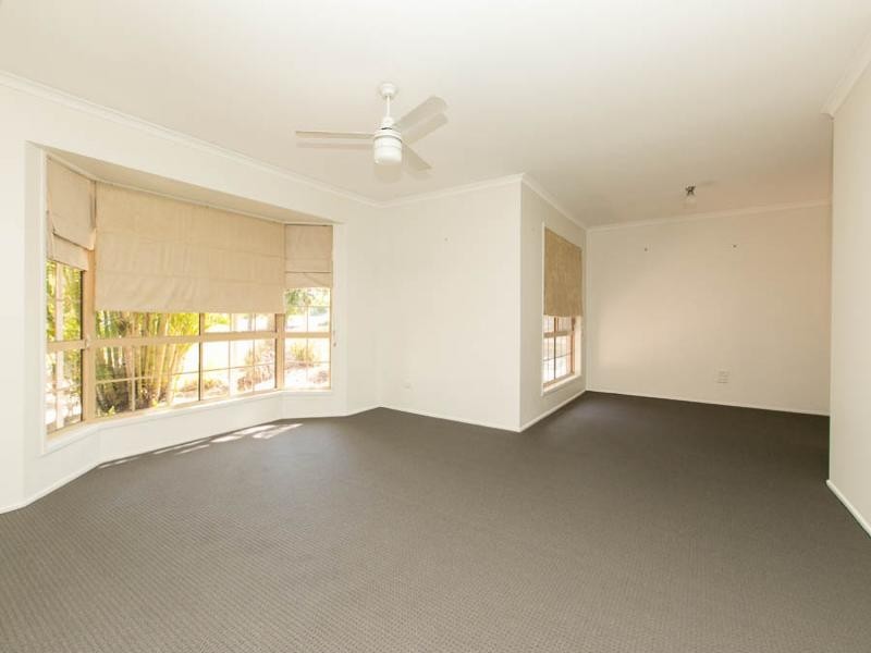 25 Farrell Dr, Walloon QLD 4306