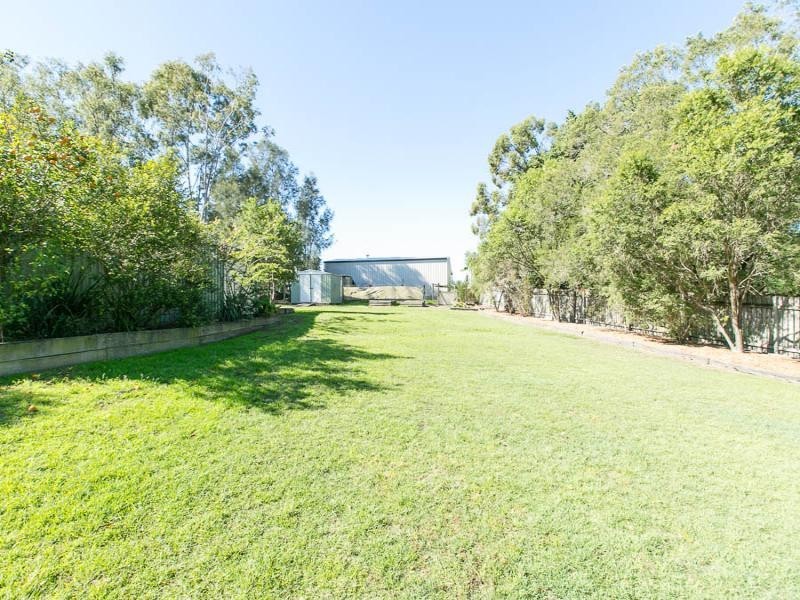 25 Farrell Dr, Walloon QLD 4306