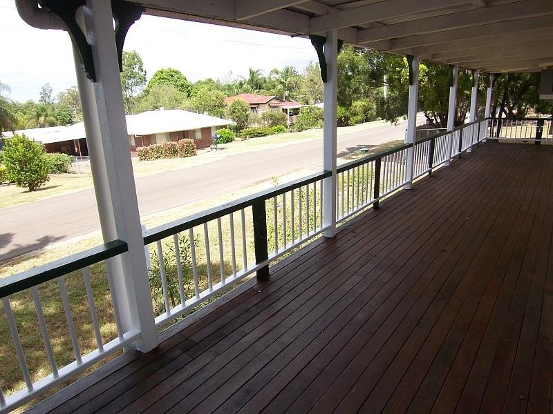 15 Short St, Walloon QLD 4306