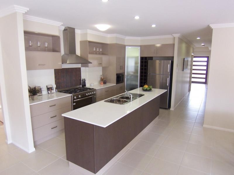 15 Waratah cr, Springfield Lakes QLD 4300