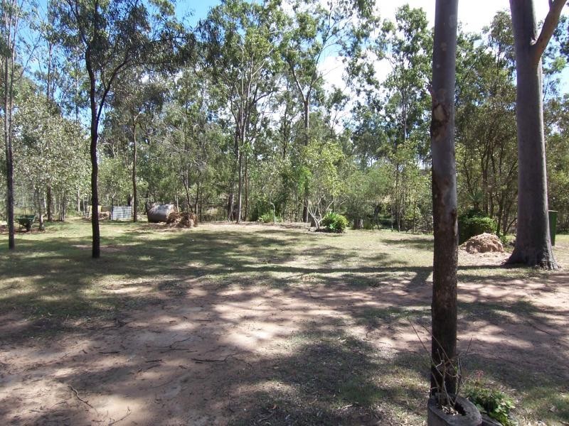 15 Lexcen Crt, Kensington Grove QLD 4341