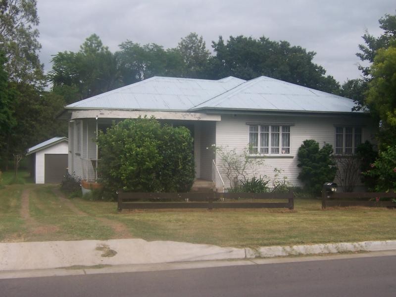 11a Green Street, Booval QLD 4304