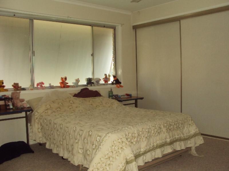 Flinders View QLD 4305