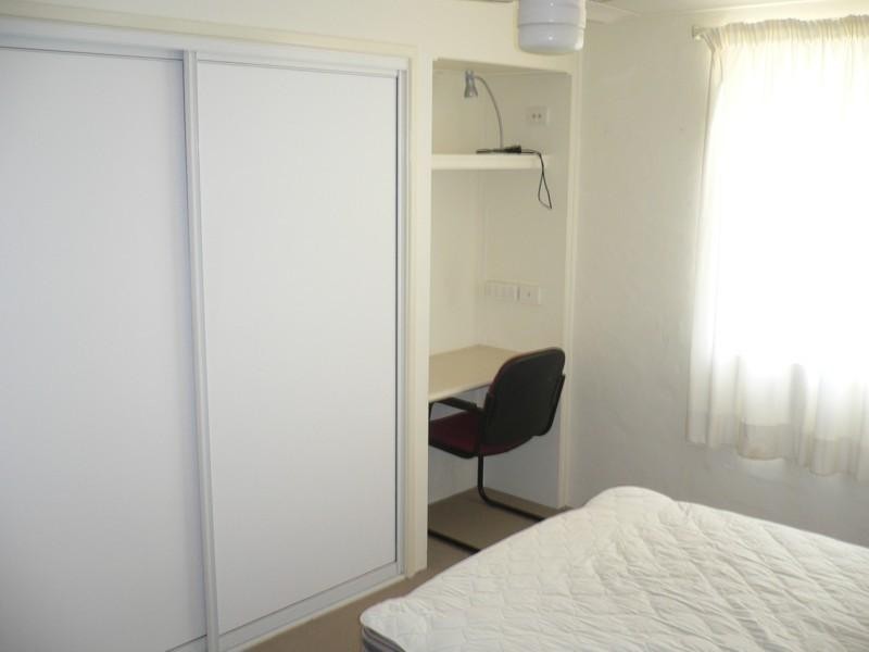Kearneys Spring QLD 4350