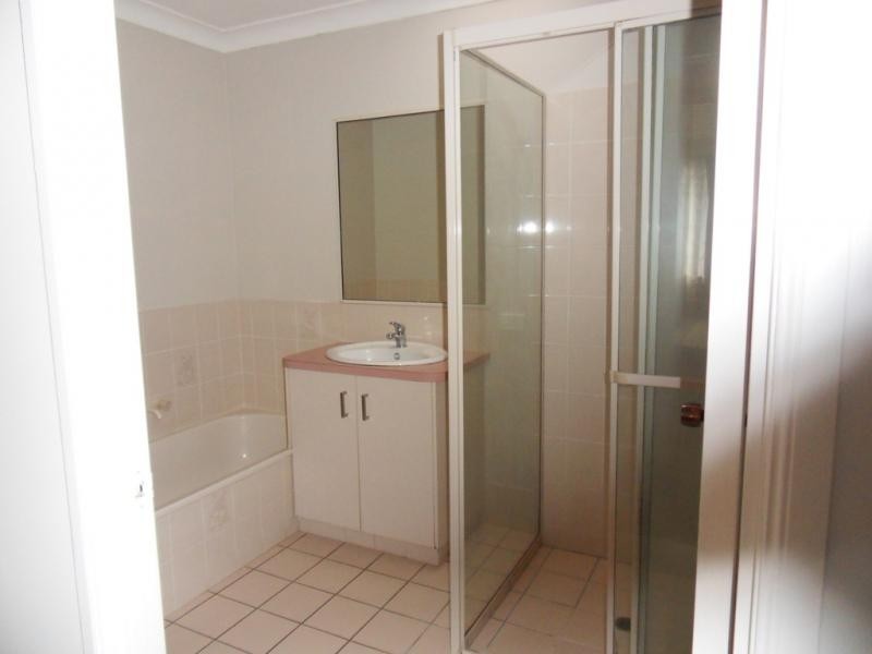 Kearneys Spring QLD 4350