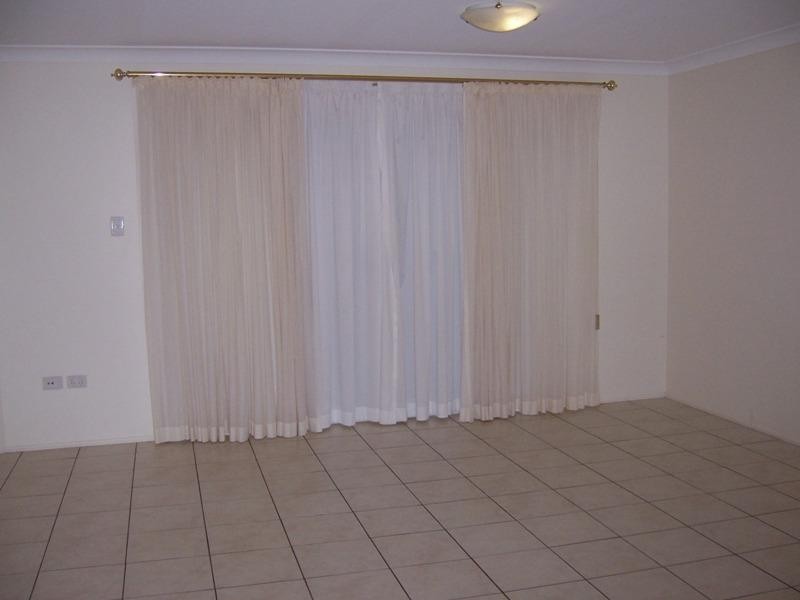 18/279 MacKenzie Street, Middle Ridge QLD 4350