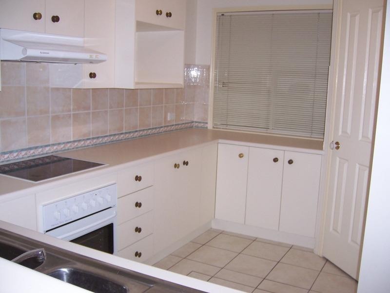 18/279 MacKenzie Street, Middle Ridge QLD 4350