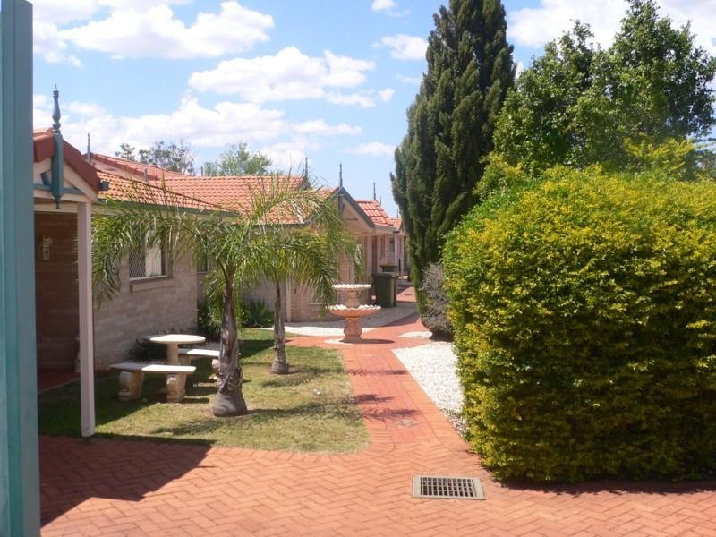 Kearneys Spring QLD 4350