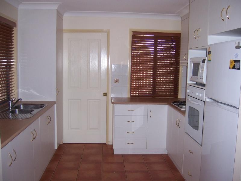 Kearneys Spring QLD 4350